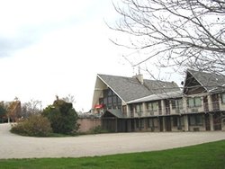  - Red Carpet Inn North East