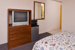  - Red Carpet Inn North East