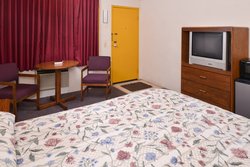  - Red Carpet Inn North East