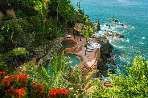 La Casa Que Canta ??? Pool View