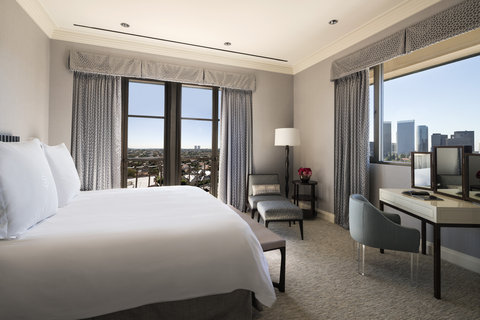 BEVERLY WILSHIRE - BEVERLY HILLS A FOUR SEASONS HOTEL - Photo 19