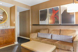  - Omni Chicago Hotel