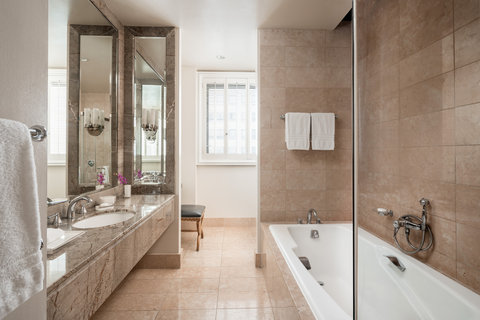 BEVERLY WILSHIRE - BEVERLY HILLS A FOUR SEASONS HOTEL - Photo 20