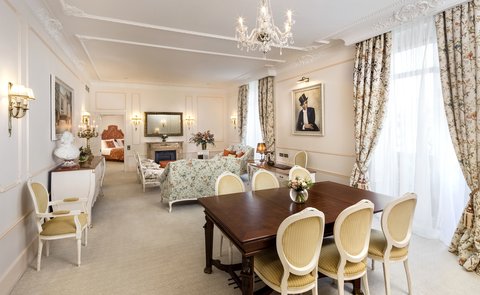 EL PALACE BARCELONA - Photo 41