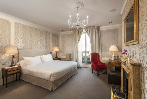 EL PALACE BARCELONA - Photo 13