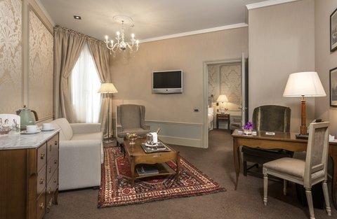 EL PALACE BARCELONA - Photo 29