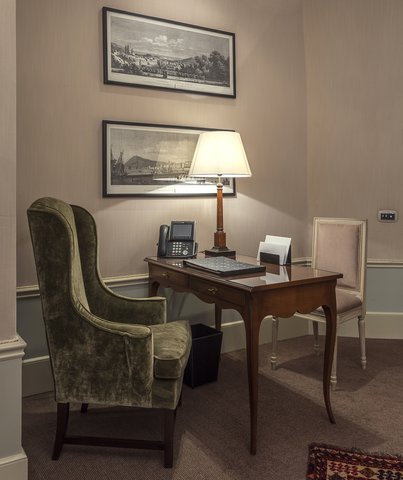 EL PALACE BARCELONA - Photo 31