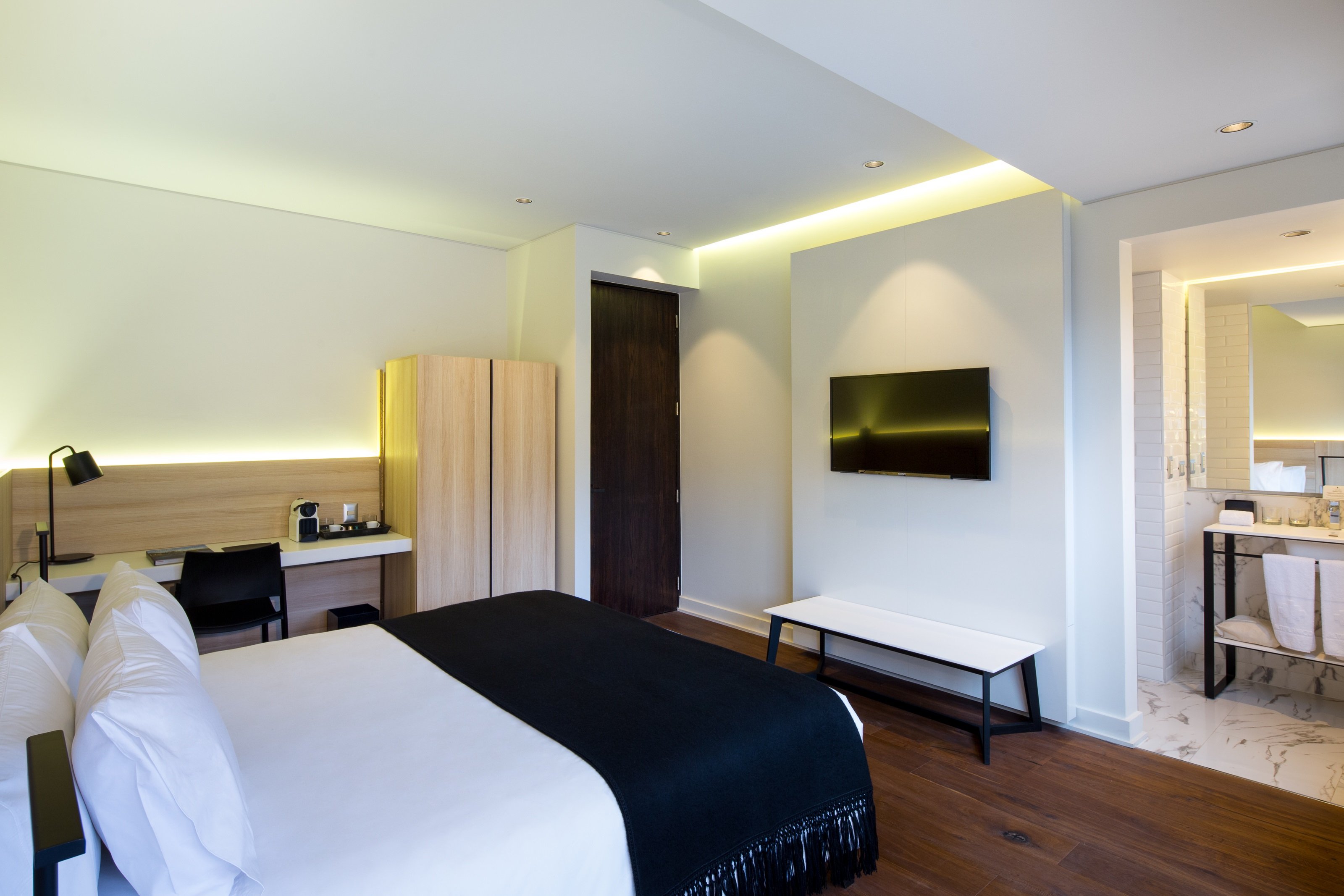 Hotel Altiplanico Bellas Artes-guestroom-Standard Room.jpg