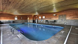 Holiday Inn Express Hotel Suites Defiance Oh See S Pool Holiday Inn Express Hotel Suites Defiance