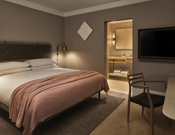  - 11 Howard Hotel New York