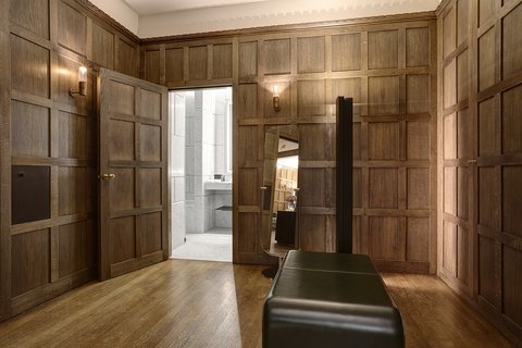 HOTEL CAFE ROYAL - Photo 105