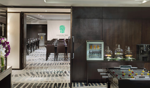 BANYAN TREE BANGKOK - Photo 48