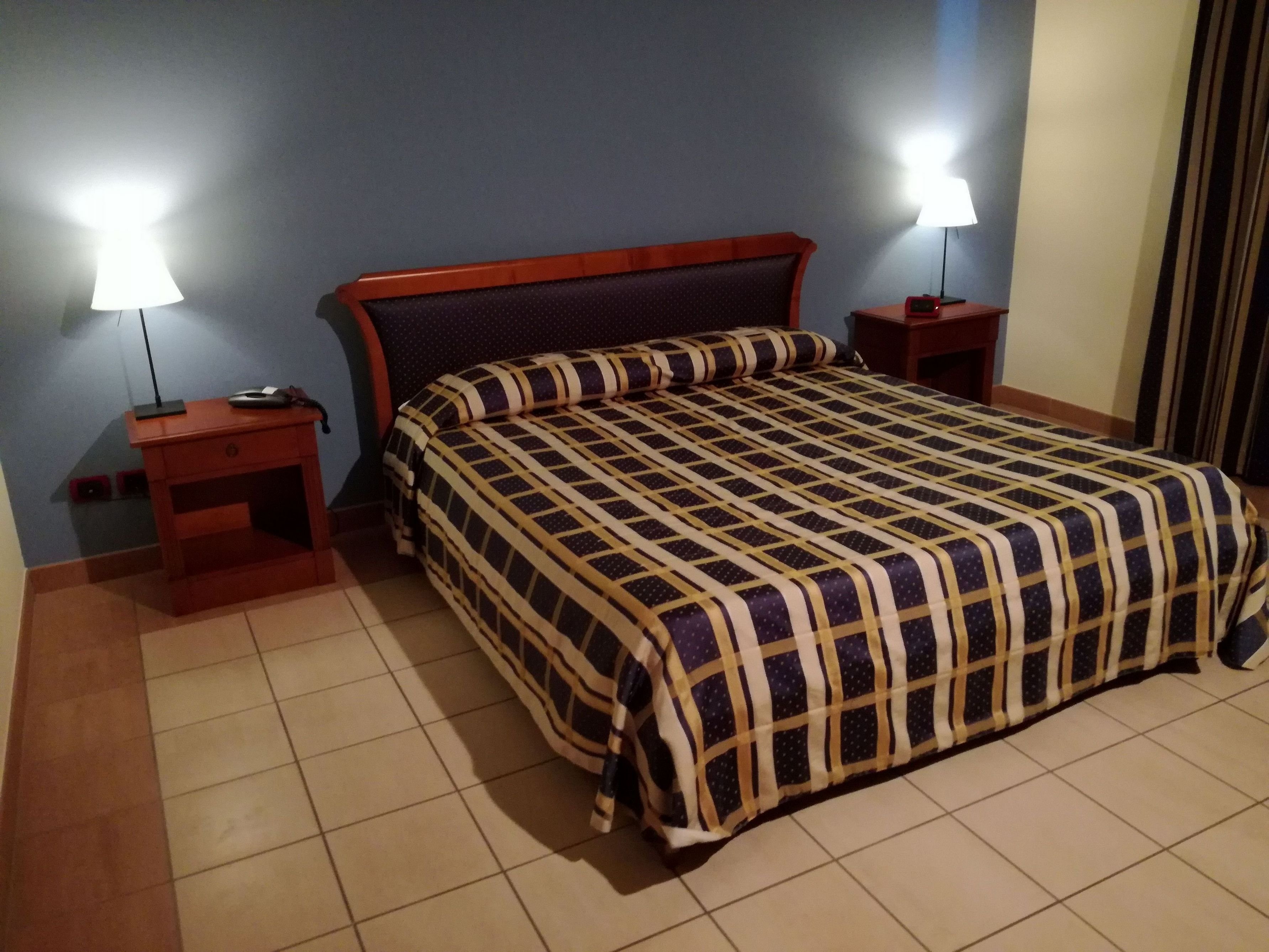 HOTEL VECCHIO CASELLO-guestroom-SUPERIOR ROOM.jpg