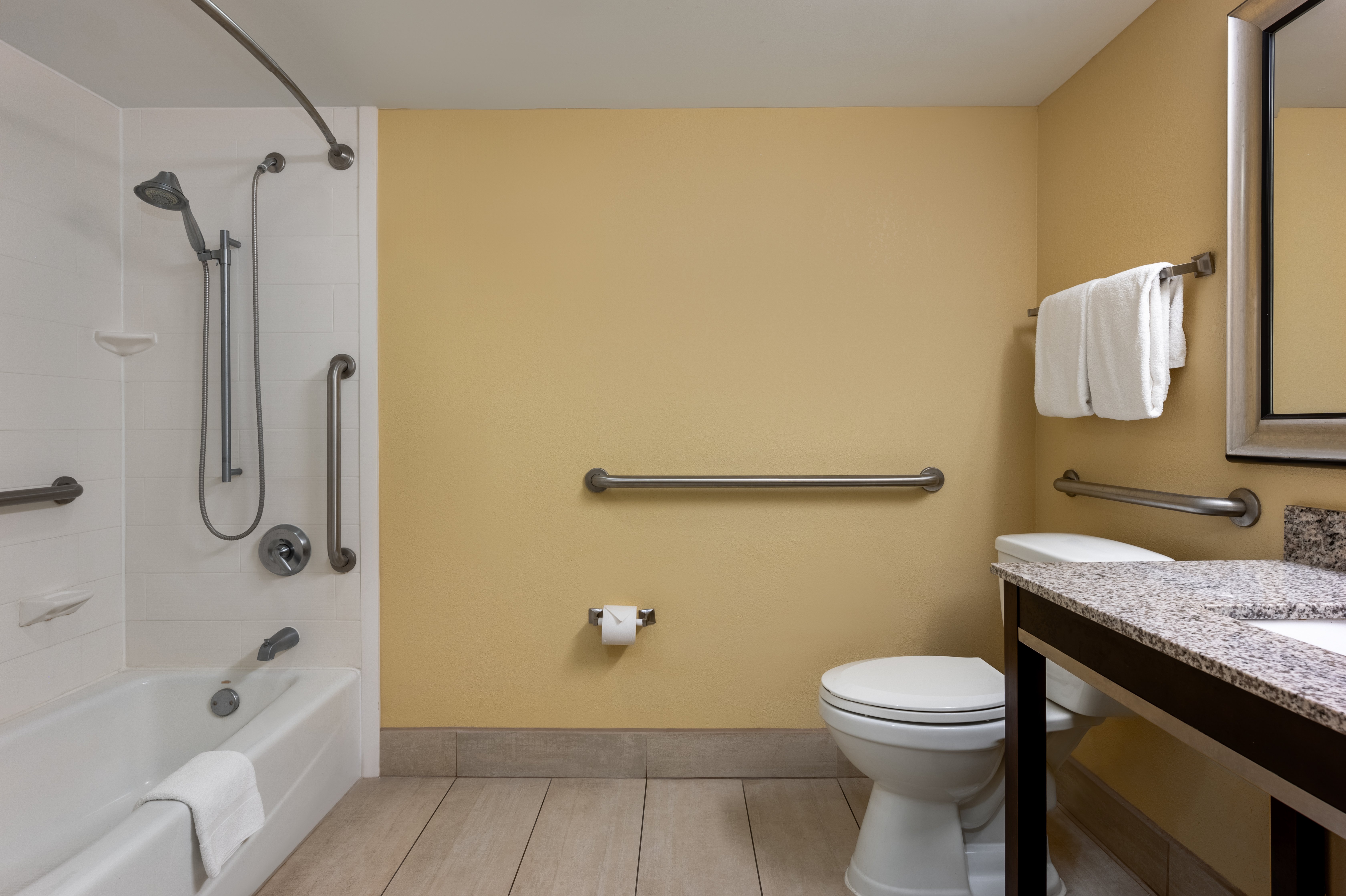 HOLIDAY INN EXPRESS TALLAHASSEE - I-guestroom-Spacious guest bathrooms feature plenty of plush towels.jpg