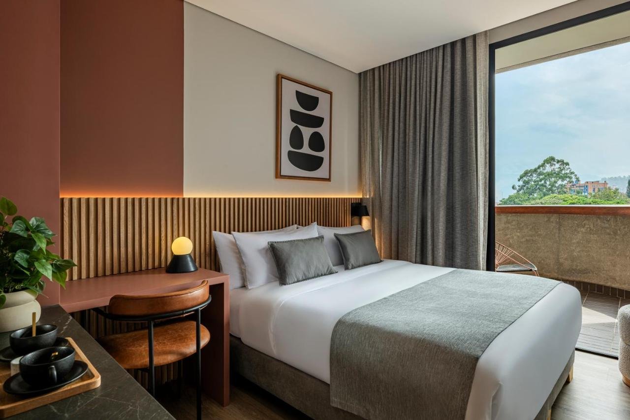 HEISS HOTEL-guestroom-D35746 Guest Room.jpg