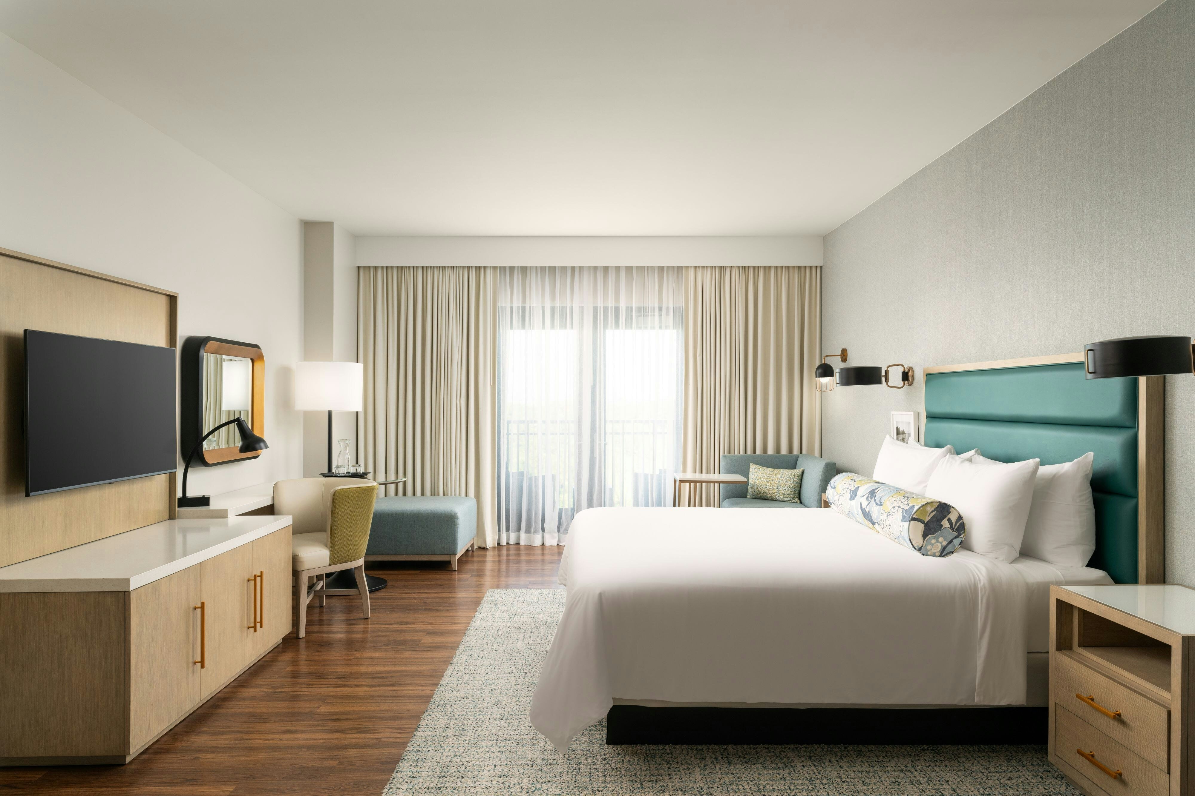 Hotel Effie Sandestin Autograph Collection-guestroom-Deluxe King Room.jpg