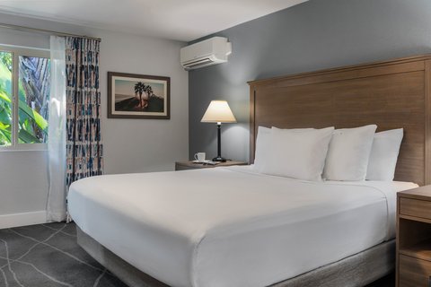 One Bedroom Dolphins Cove Cw Wbw Br Dlx In