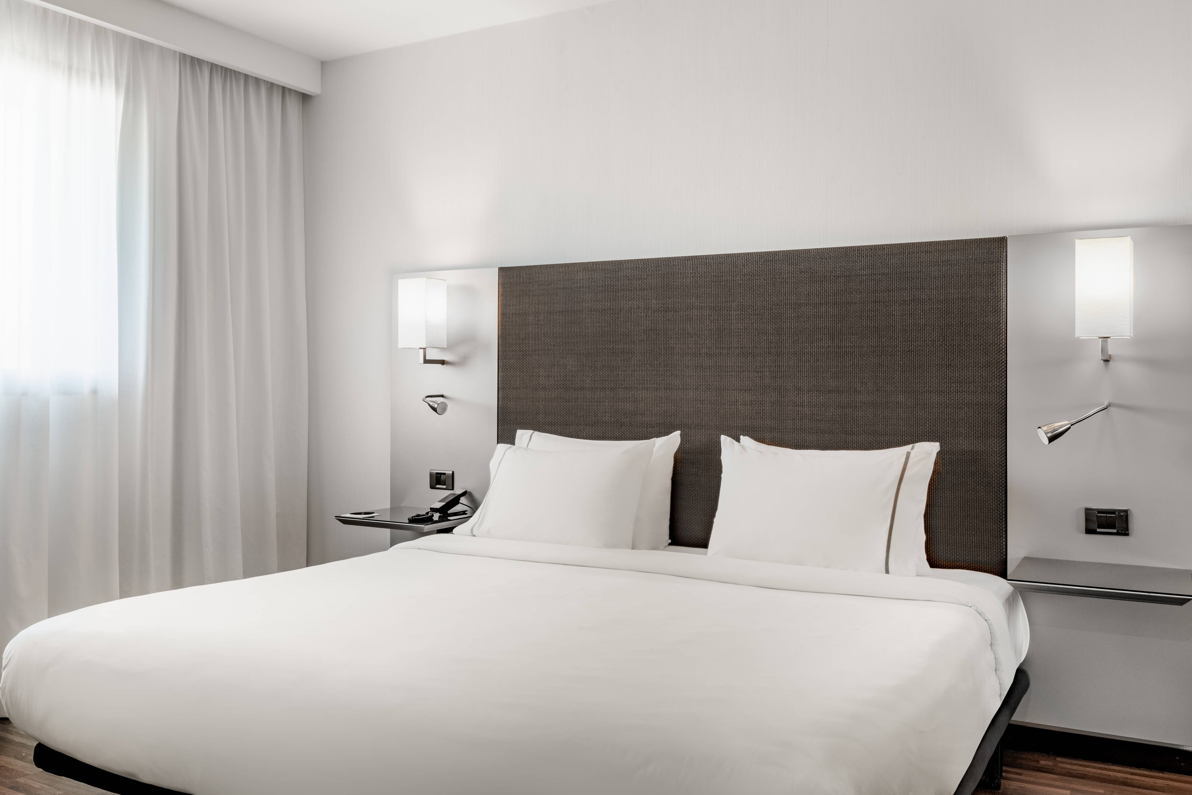 AC Hotels by Marriott Hotel Algeciras-guestroom-Family King Guest Room.jpg