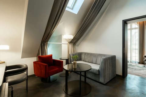 Titanium Suite