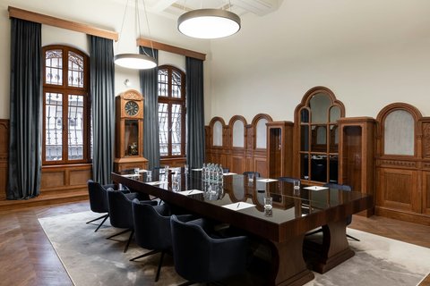 Istanbul Meeting Room