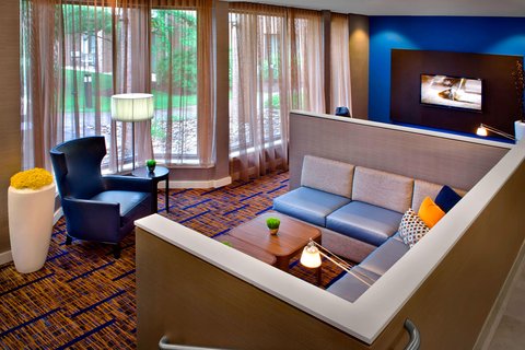 Theater Lounge