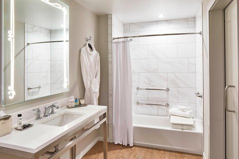 THE EDWIN HOTEL - Photo 39