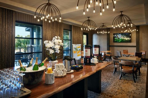 Breakfast Room