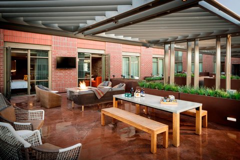 THE ELIZABETH HOTEL - Photo 5