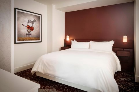 THE ELIZABETH HOTEL - Photo 6