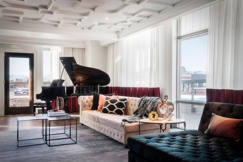 THE ELIZABETH HOTEL - Photo 17