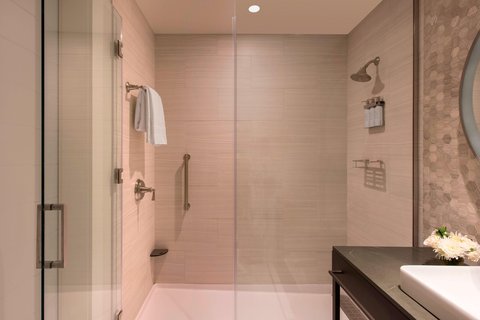 THE ELIZABETH HOTEL - Photo 25