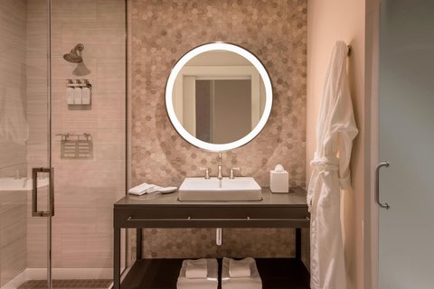 THE ELIZABETH HOTEL - Photo 26
