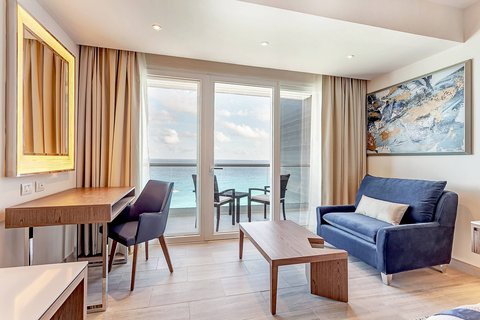 Luxury Junior Suite