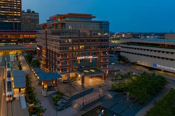 Courtyard by Marriott Buffalo Downtown/Canalside
