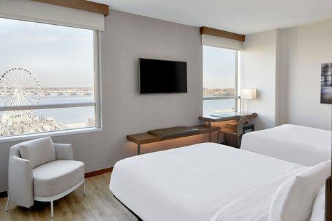 2 Doubles Guest Room, Potomac River View
