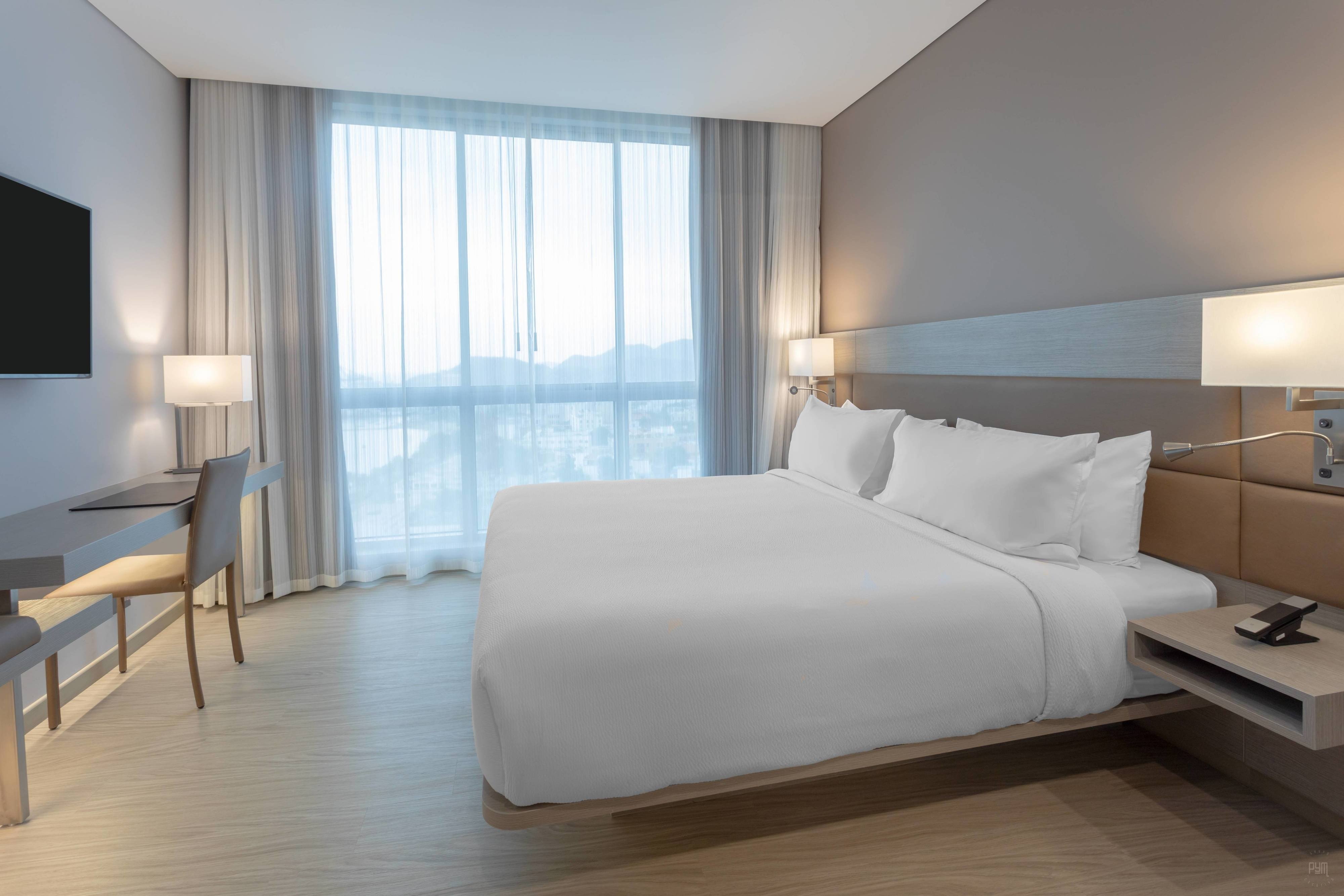 AC Hotel by Marriott Santa Marta-guestroom-King Guest Room.jpg