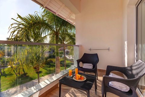 Luxury Guest Room - Balcony