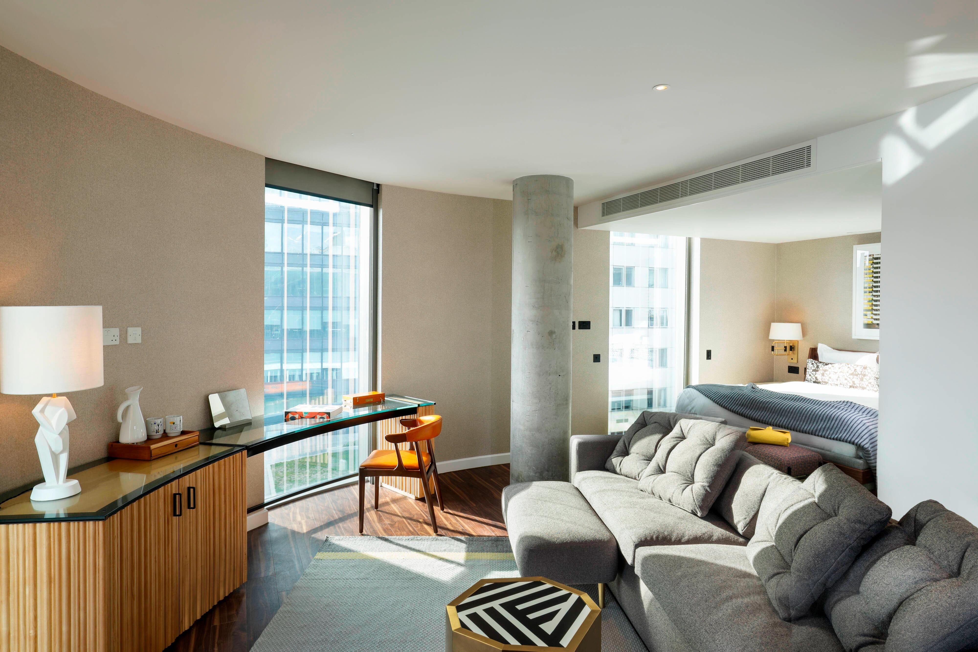 Bankside Hotel Autograph Collection-guestroom-Collector Suite.jpg