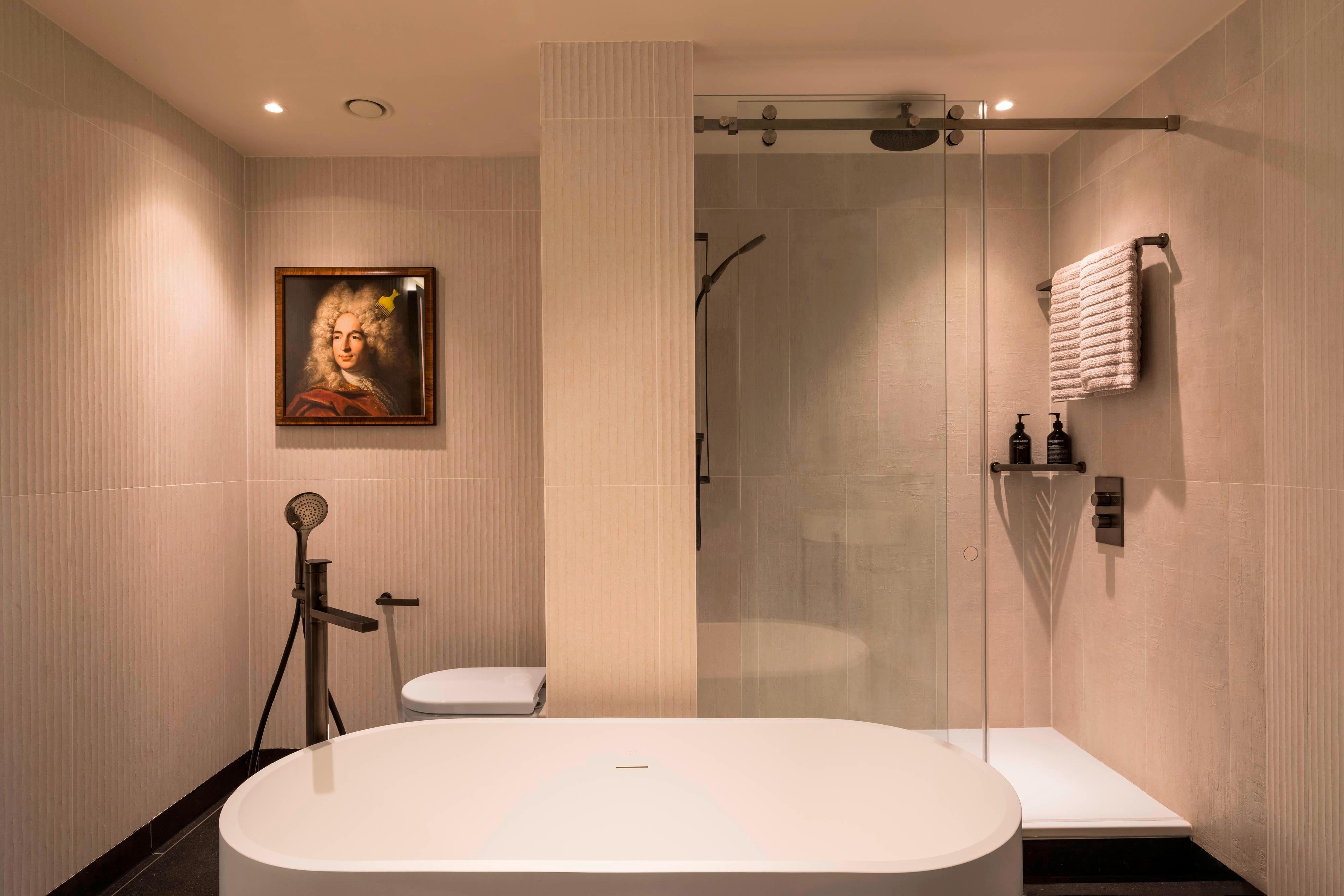 Bankside Hotel Autograph Collection-guestroom-Suite Guest Bathroom.jpg