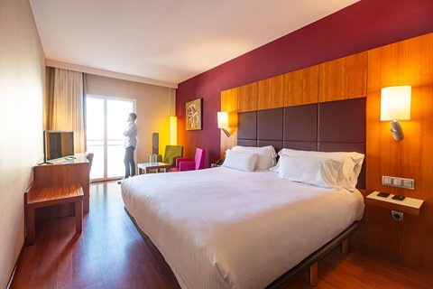 619064 Guest Room