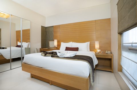 Bedroom of 1-Bedroom Superior Suite