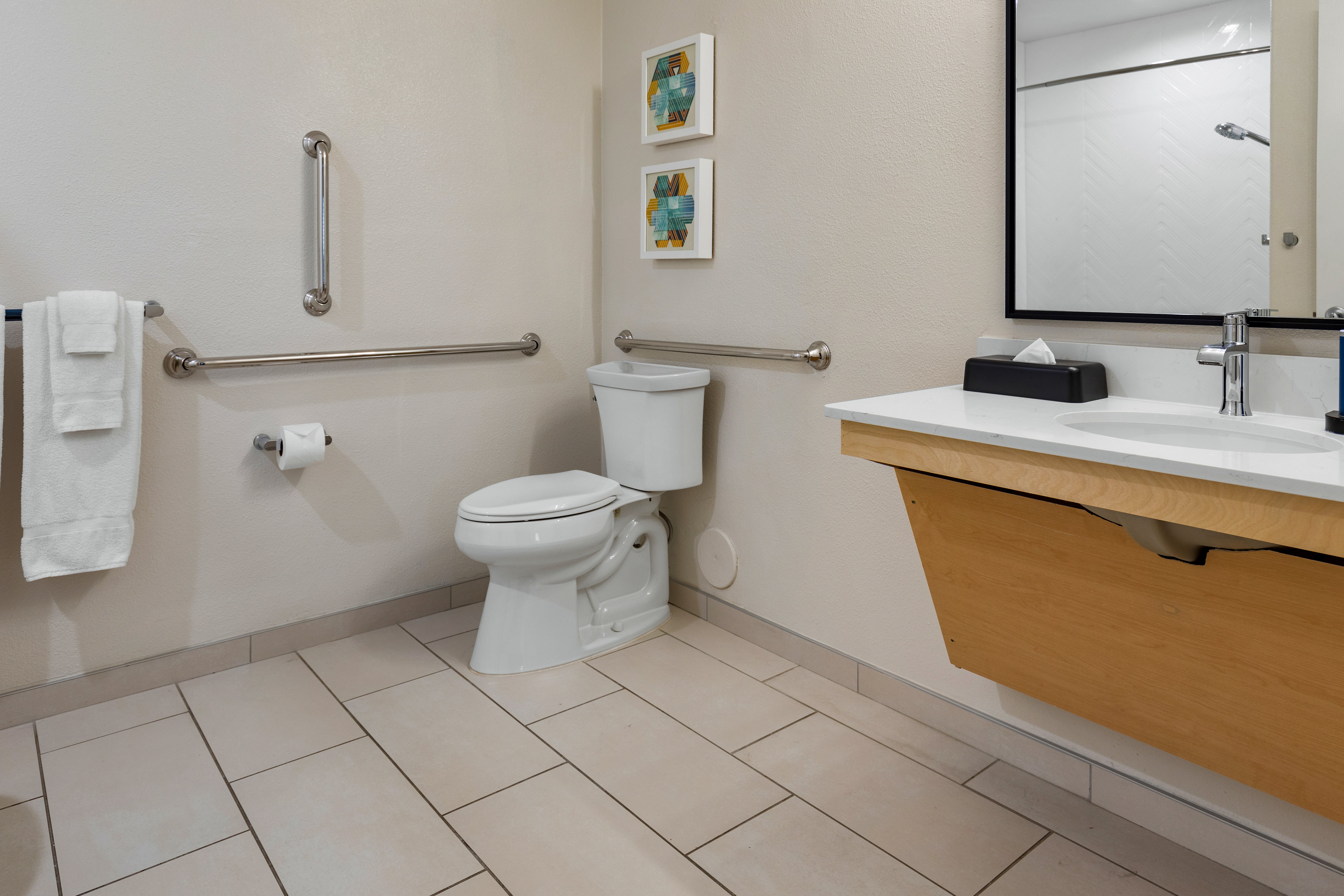 WORLDMARK ST. GEORGE-guestroom-One Bedroom Bath St George Wbw Br Br Ada In.jpg