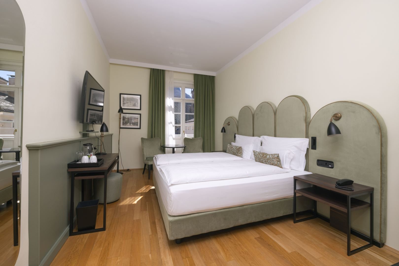 STADT HOTEL CITTA-guestroom-Deluxe.jpg