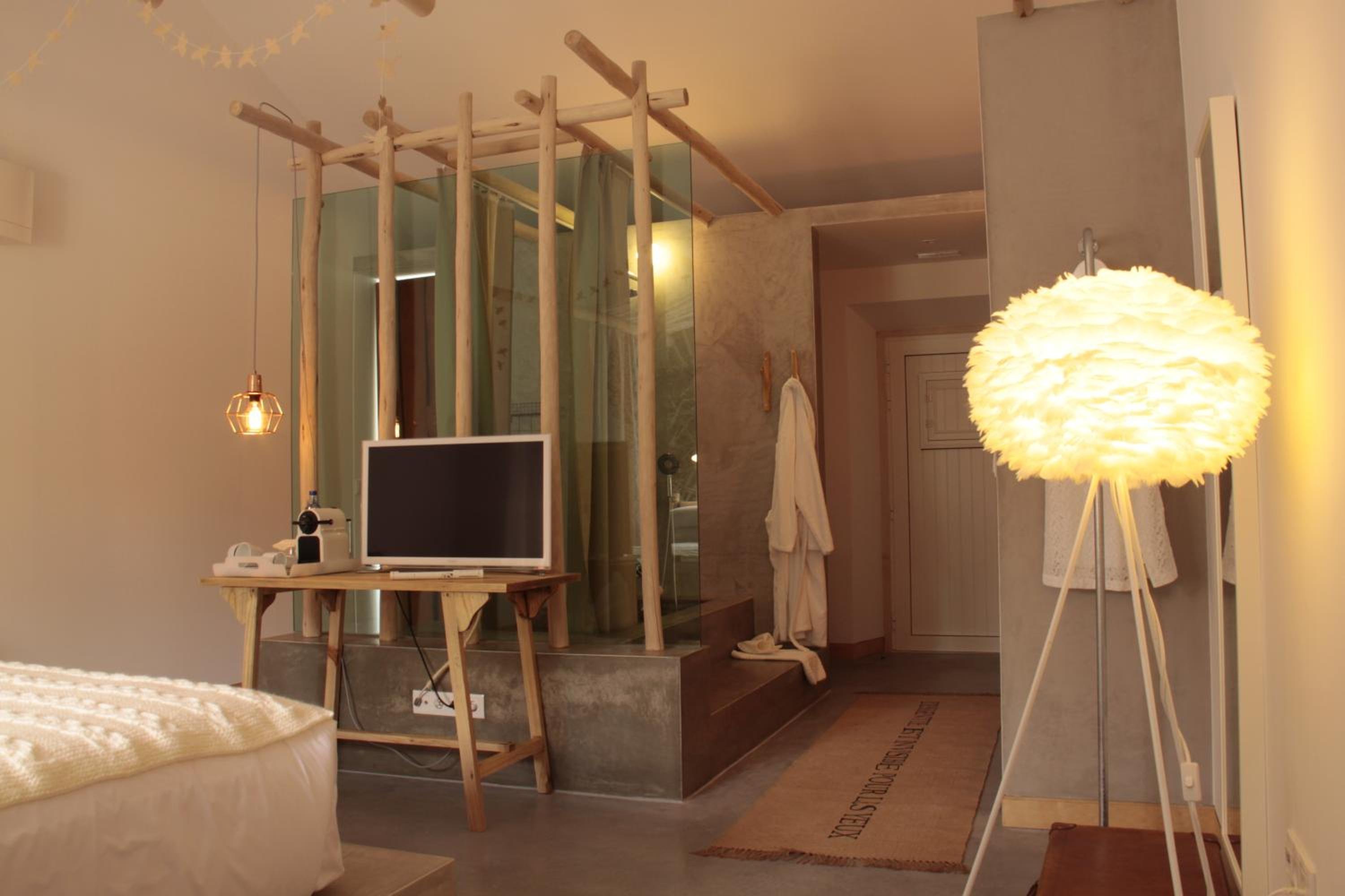 Luz Charming Houses-guestroom-Charming Double.jpg