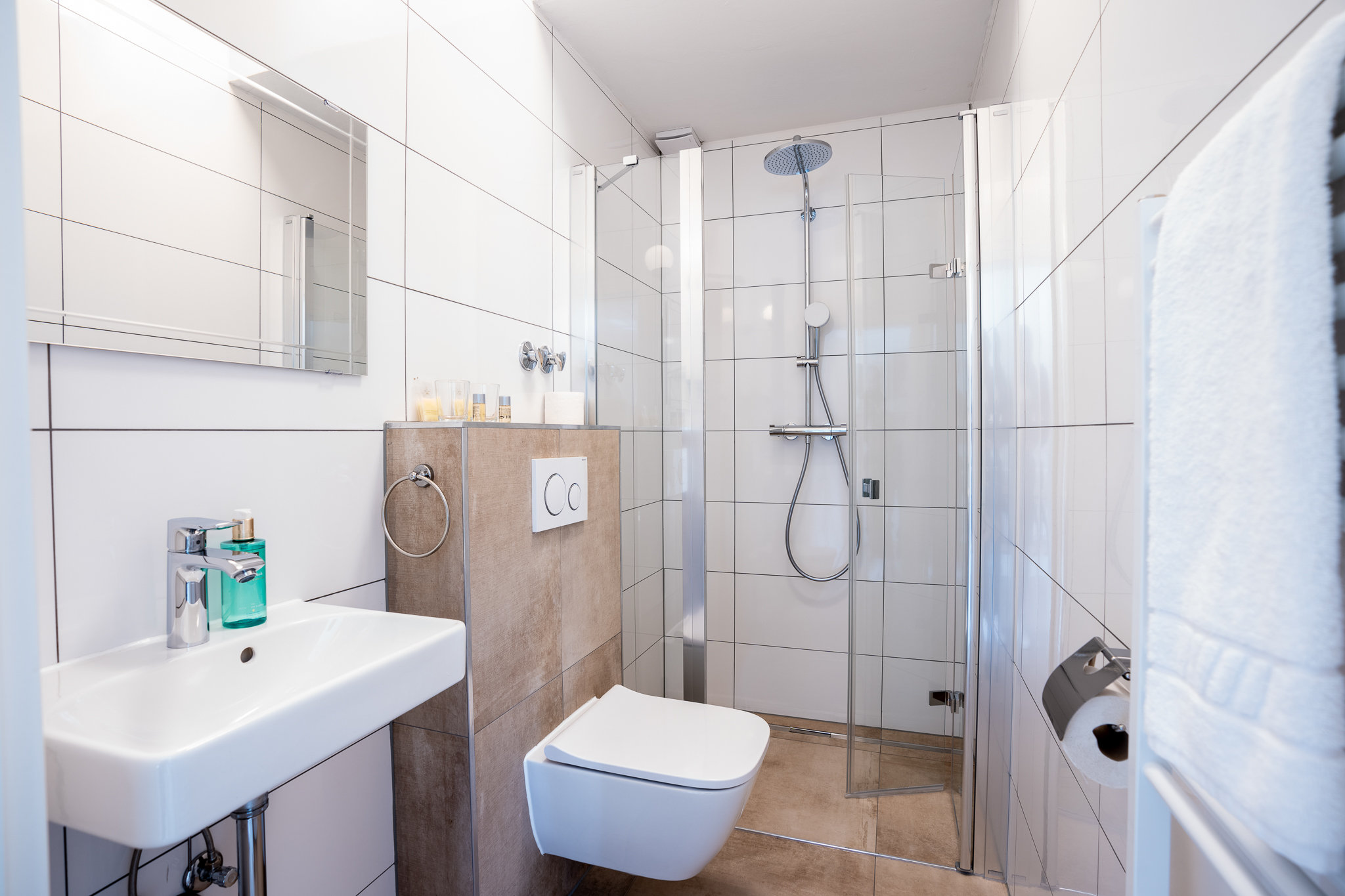 HOTEL BERGHEIM AN DER ERFT-guestroom-Suite / Deluxe Double Room.jpg