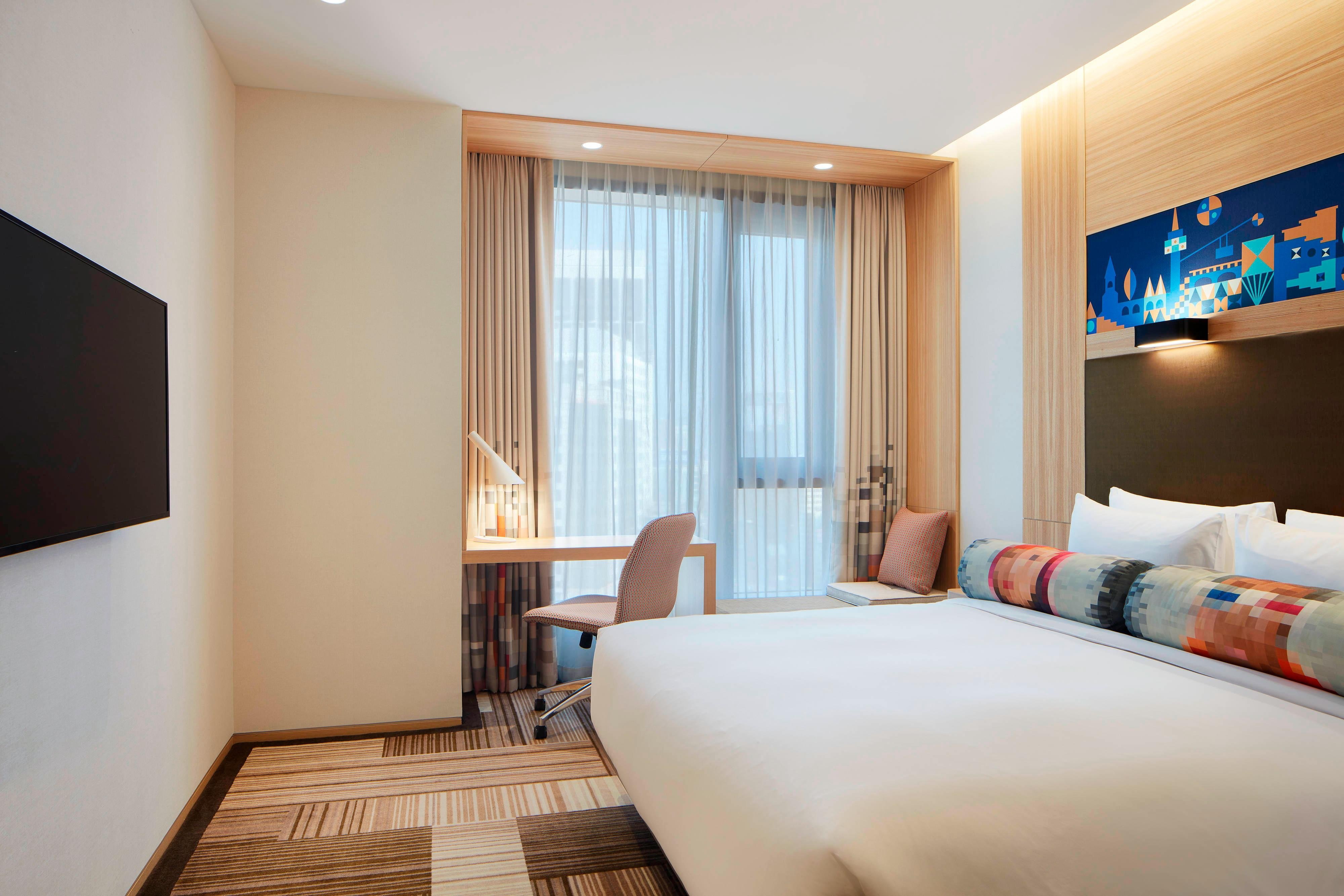 Aloft Seoul Myeongdong-guestroom-King Aloft Guest Room.jpg