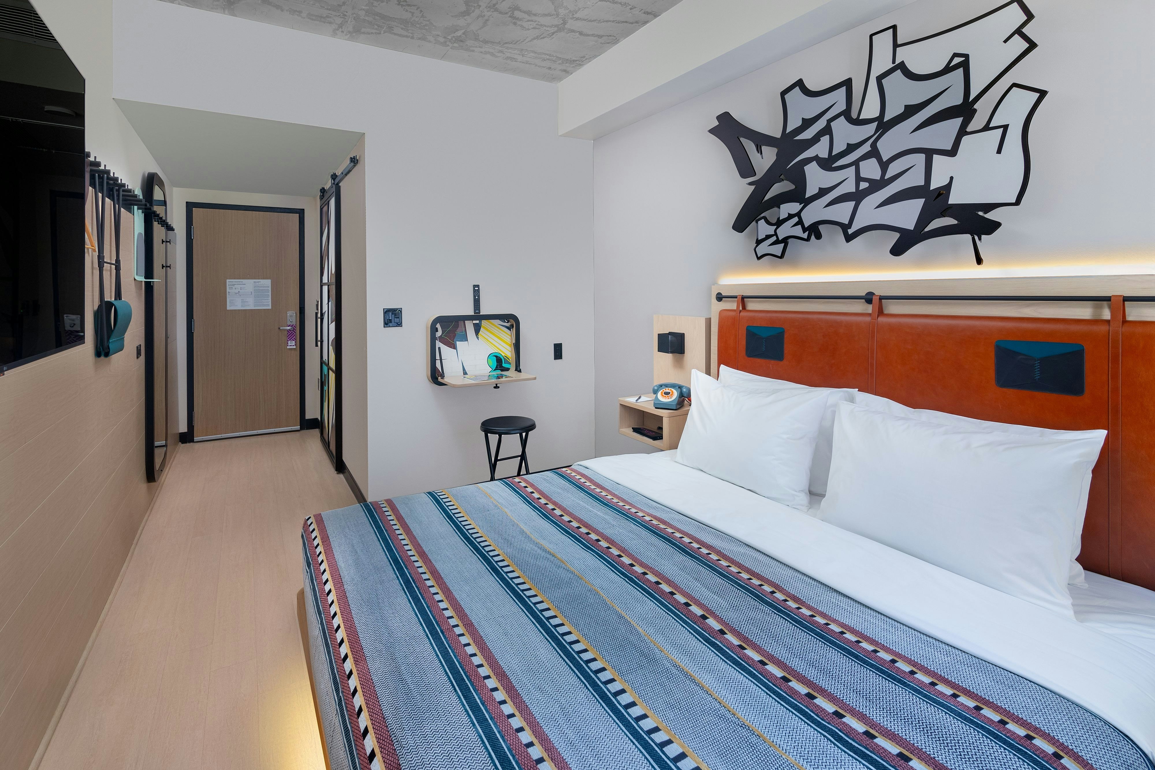 Moxy Miami Wynwood-guestroom-1 King Bed Guest Room.jpg
