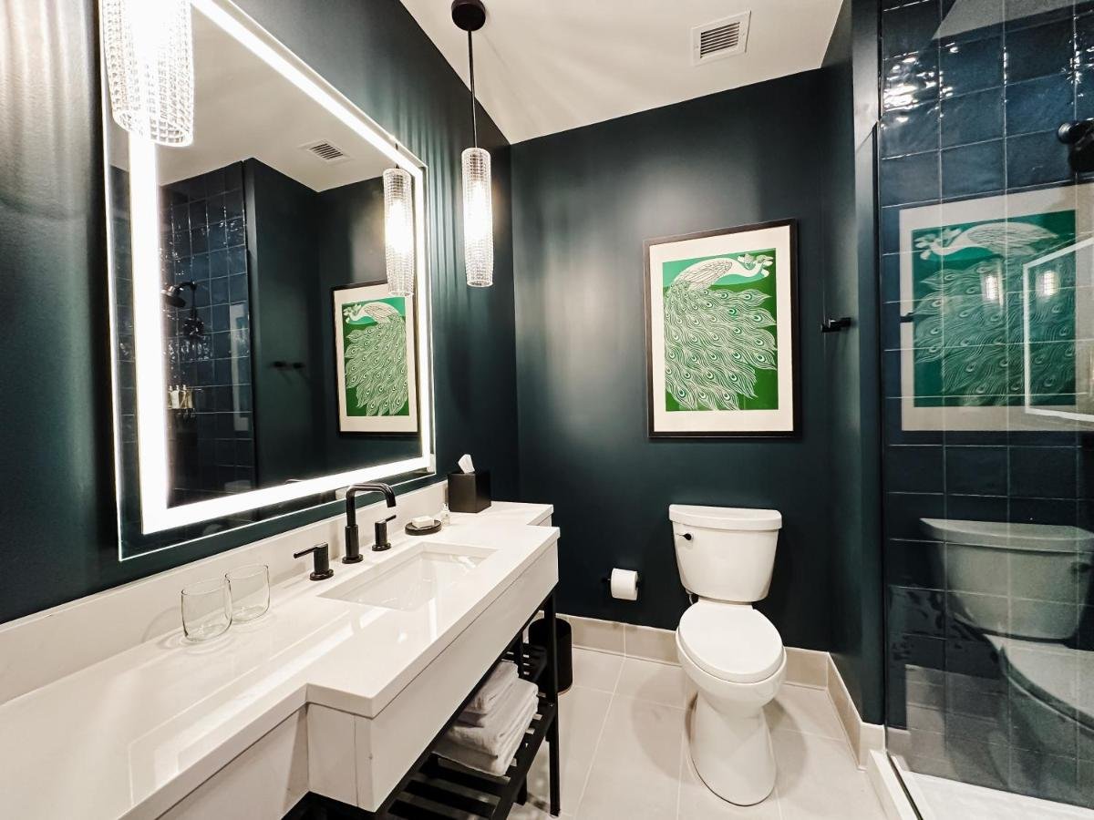 The Carpentry Hotel-guestroom-Bathroom.jpg