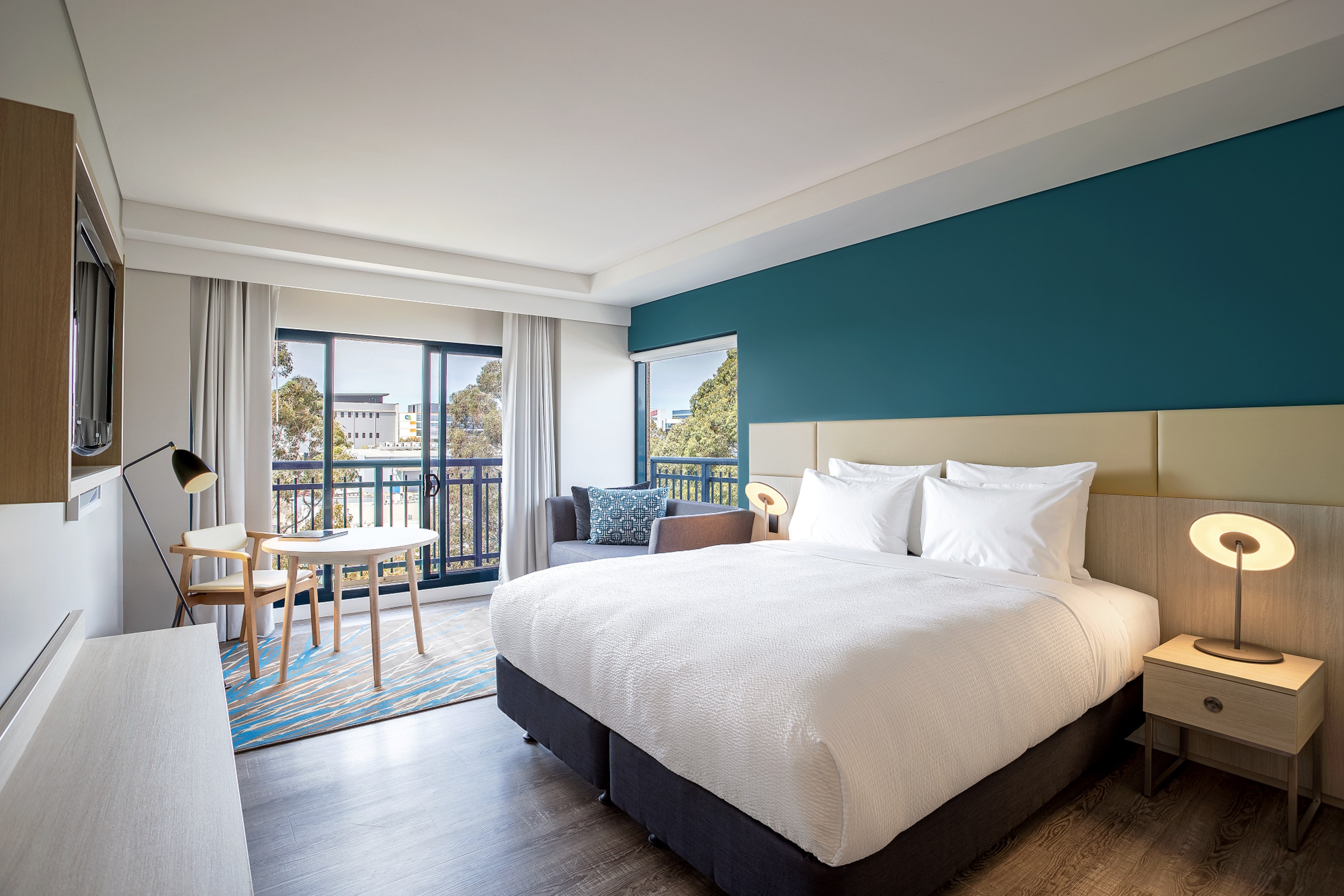 CROWNE PLAZA MACQUARIE PARK-guestroom-Guest Room.jpg