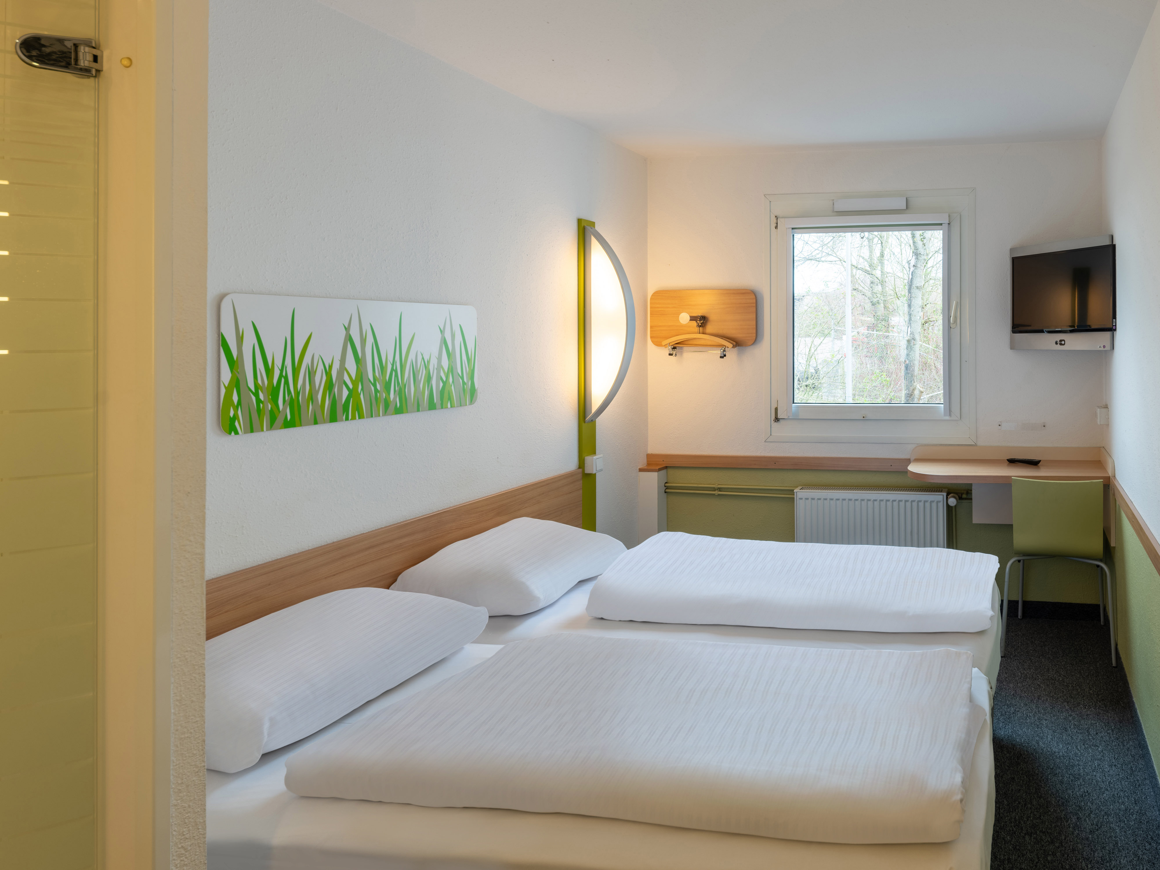 B&B HOTEL KOBLENZ-NORD-guestroom-Guest Room.jpg
